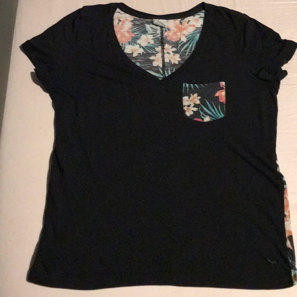 Victoria’s Secret Pink T-shirt